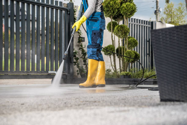 Best Garage Pressure Washing  in Liolnton, NC
